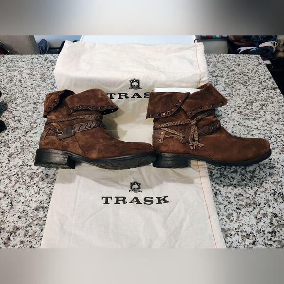 Trask Naomi Brown Suede Boots New With individual Bag - Picture 1 of 13